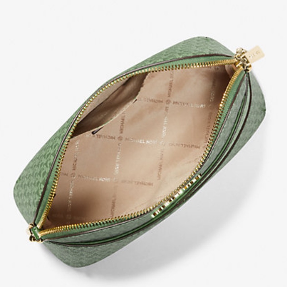 MICHAEL KORS
Jet Set Travel Medium Color-Block Signature Logo Dome Crossbody Bag - Picture 2 of 16